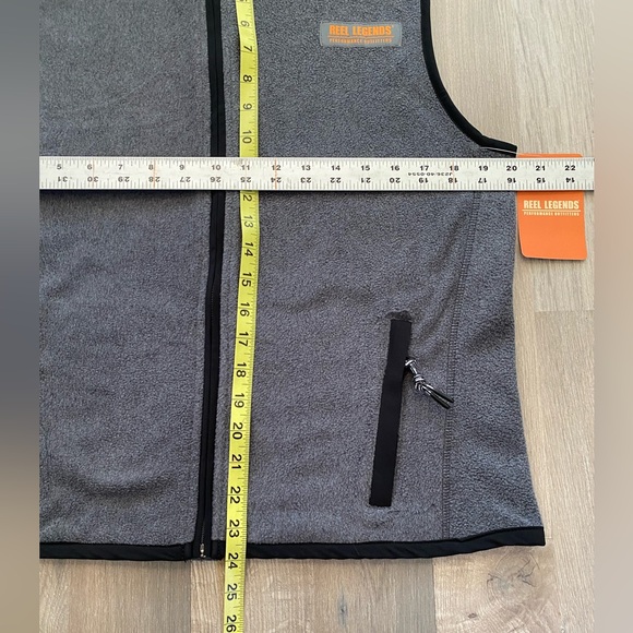 Reel Legends Vest Men's Small Grey Fleece Sleeveless Outdoors Casual Men's NEW - Picture 3 of 12
